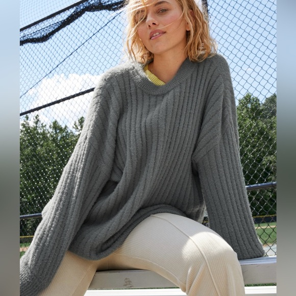 Aerie Ribbed Crew Neck Sweater - Picture 2 of 9